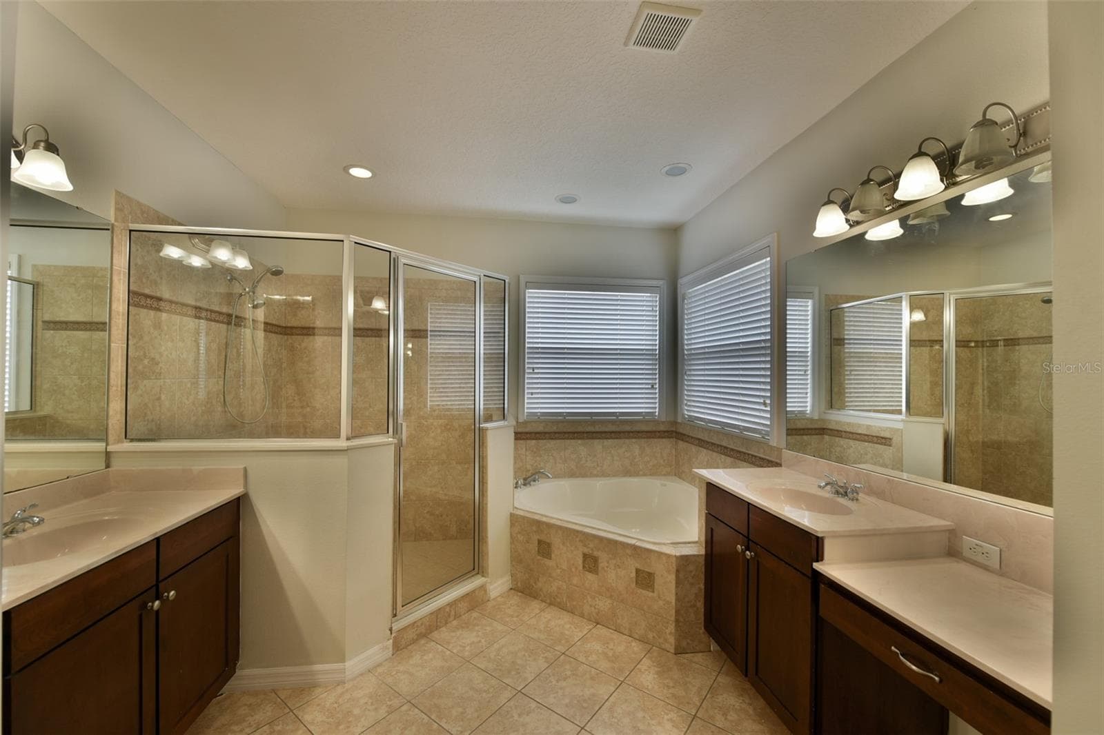 Single Family Residence at 3341 LAKE JEAN DR, ORLANDO, photo 20 of 64