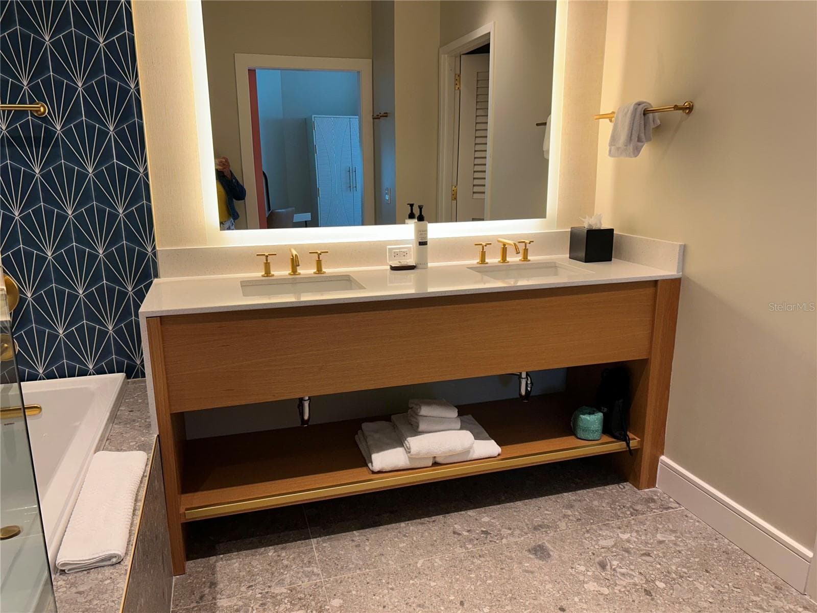 Master Bathroom - 8060 VACATION AVE #212, KISSIMMEE