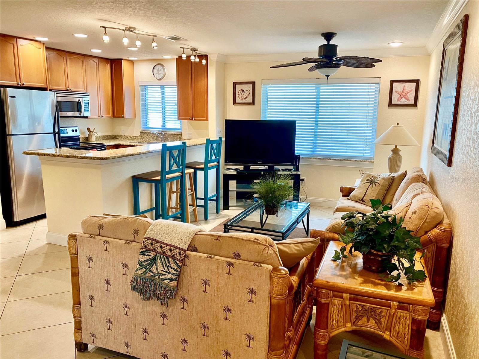 Condominium at 9060 BLIND PASS RD #25, ST PETE BEACH, photo 4 of 25