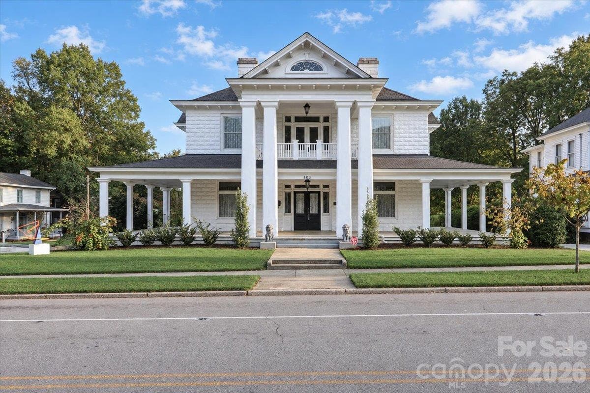 403 W Front Street