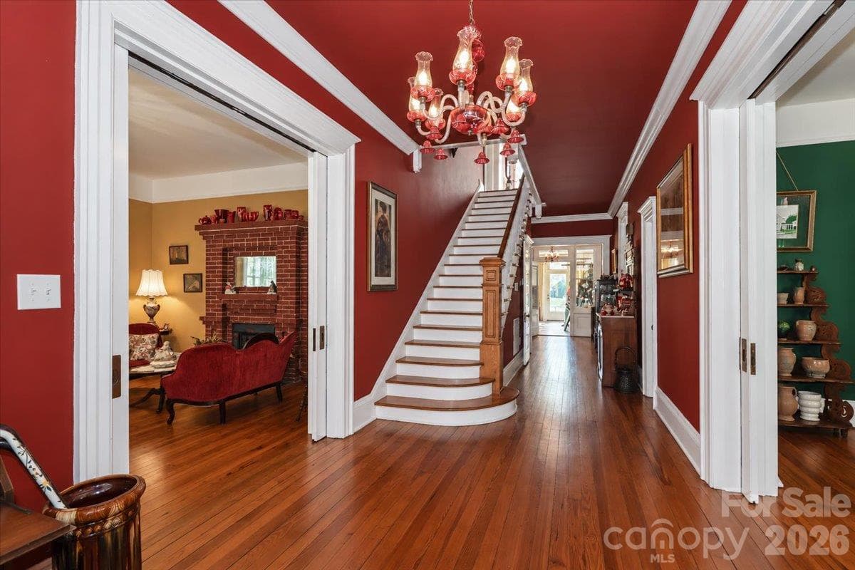 Foryer - 403 W Front Street, Statesville