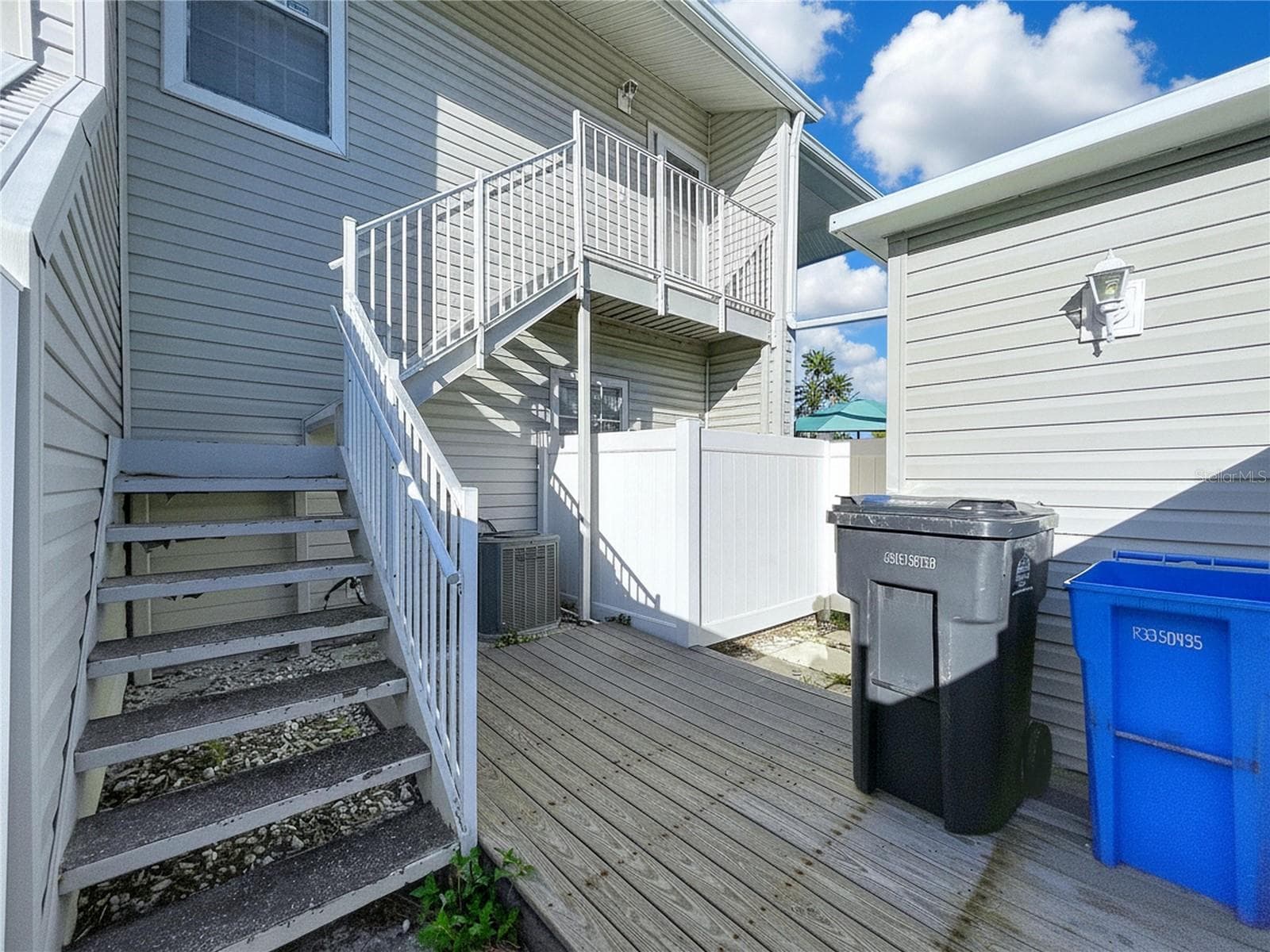 Condominium at 8350 SAVANNAH TRACE CIR #102, TAMPA, photo 10 of 105