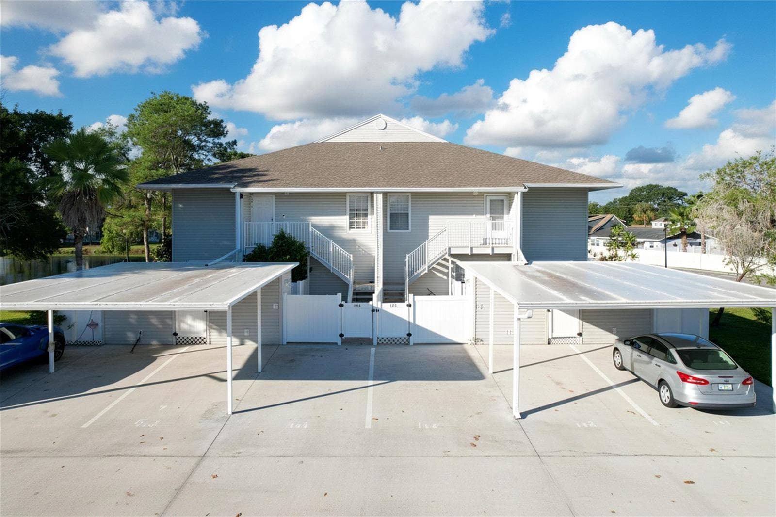 Condominium at 8350 SAVANNAH TRACE CIR #102, TAMPA, photo 17 of 105