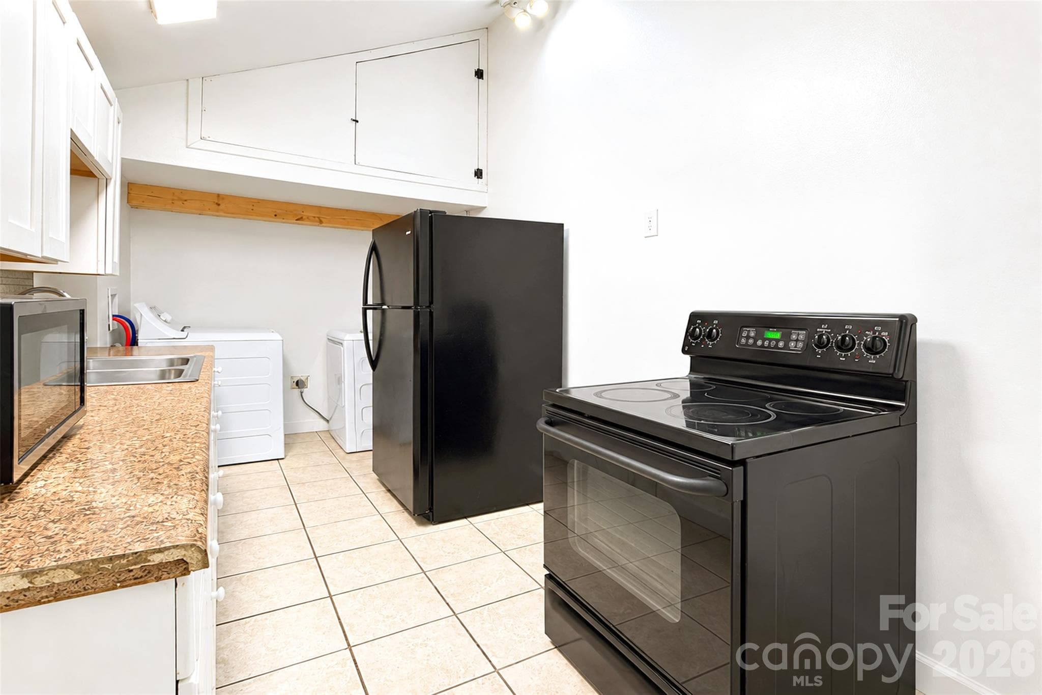 Duplex at 322 Salisbury Road, Statesville, photo 38 of 48