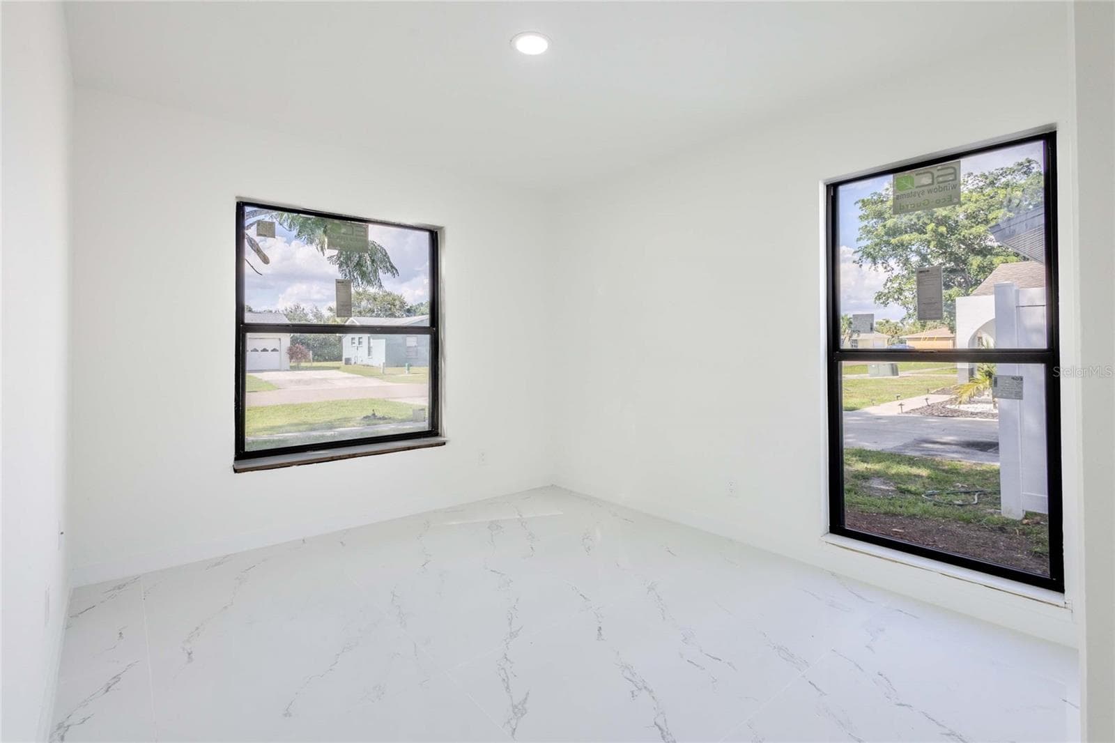 Single Family Residence at 1038 RIDGEWAY DR, NORTH FORT MYERS, photo 9 of 21