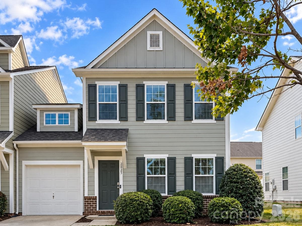 2825 Hopeton Court