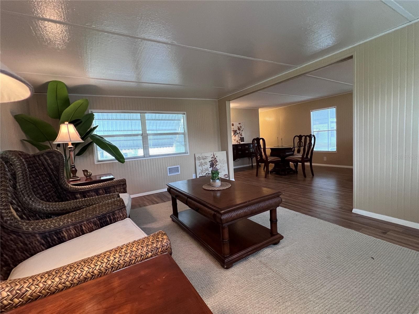 Manufactured Home at 39518 STERLING DR, ZEPHYRHILLS, photo 6 of 27
