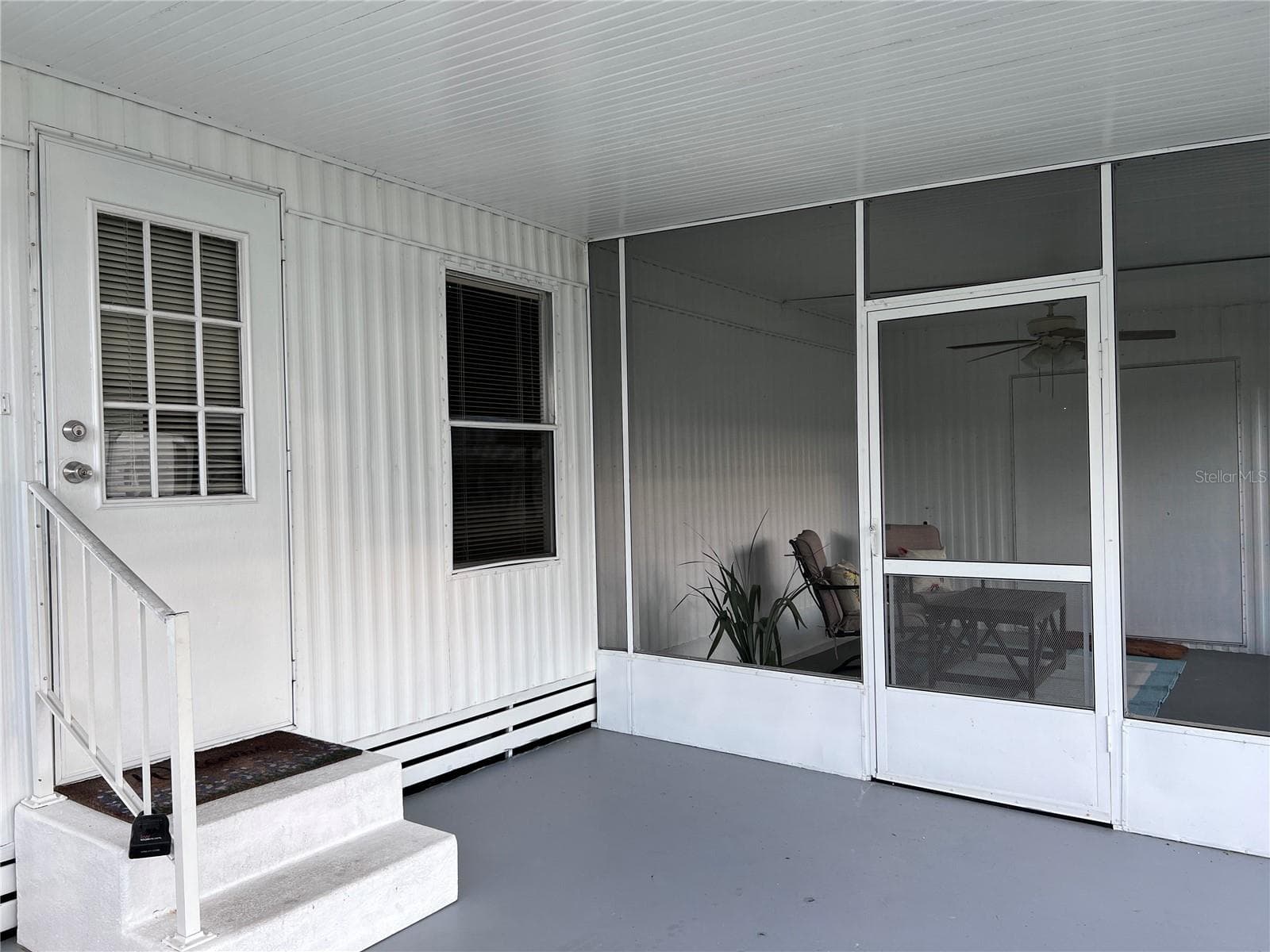 Covered Patio / Carport - 39518 STERLING DR, ZEPHYRHILLS