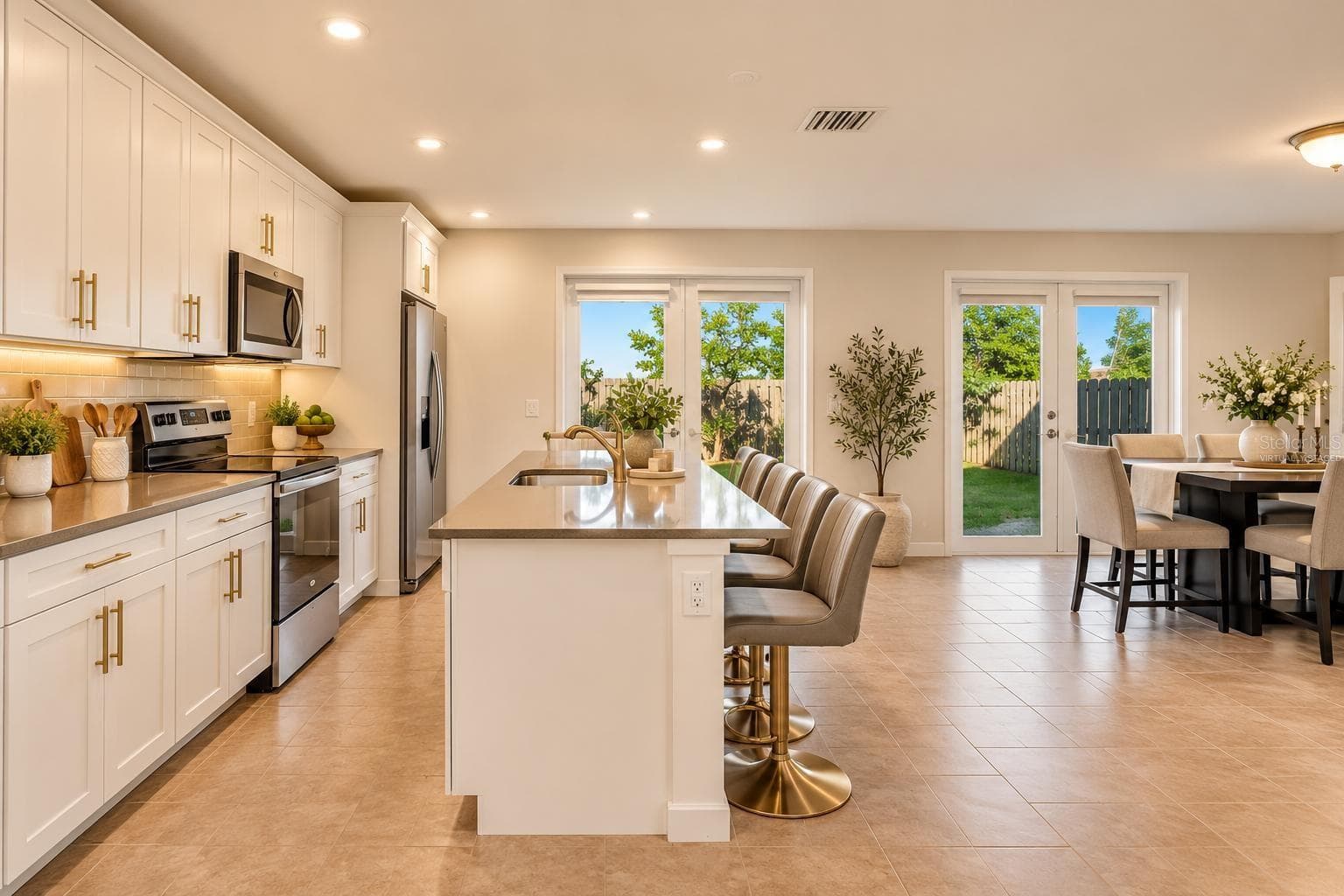 VIRTUALLY STAGED - 17970 SW 105TH AVE, MIAMI