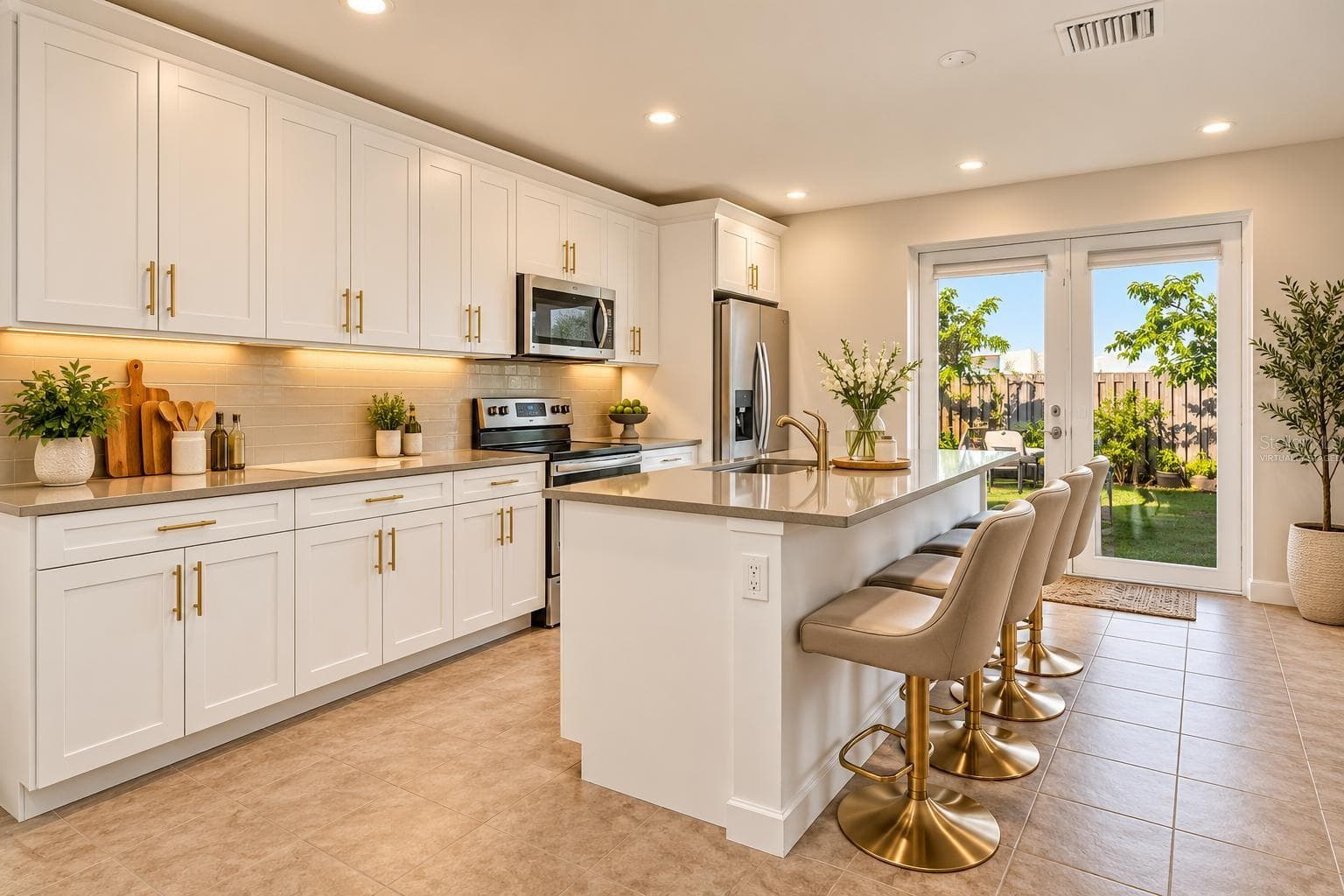 VIRTUALLY STAGED - 17970 SW 105TH AVE, MIAMI