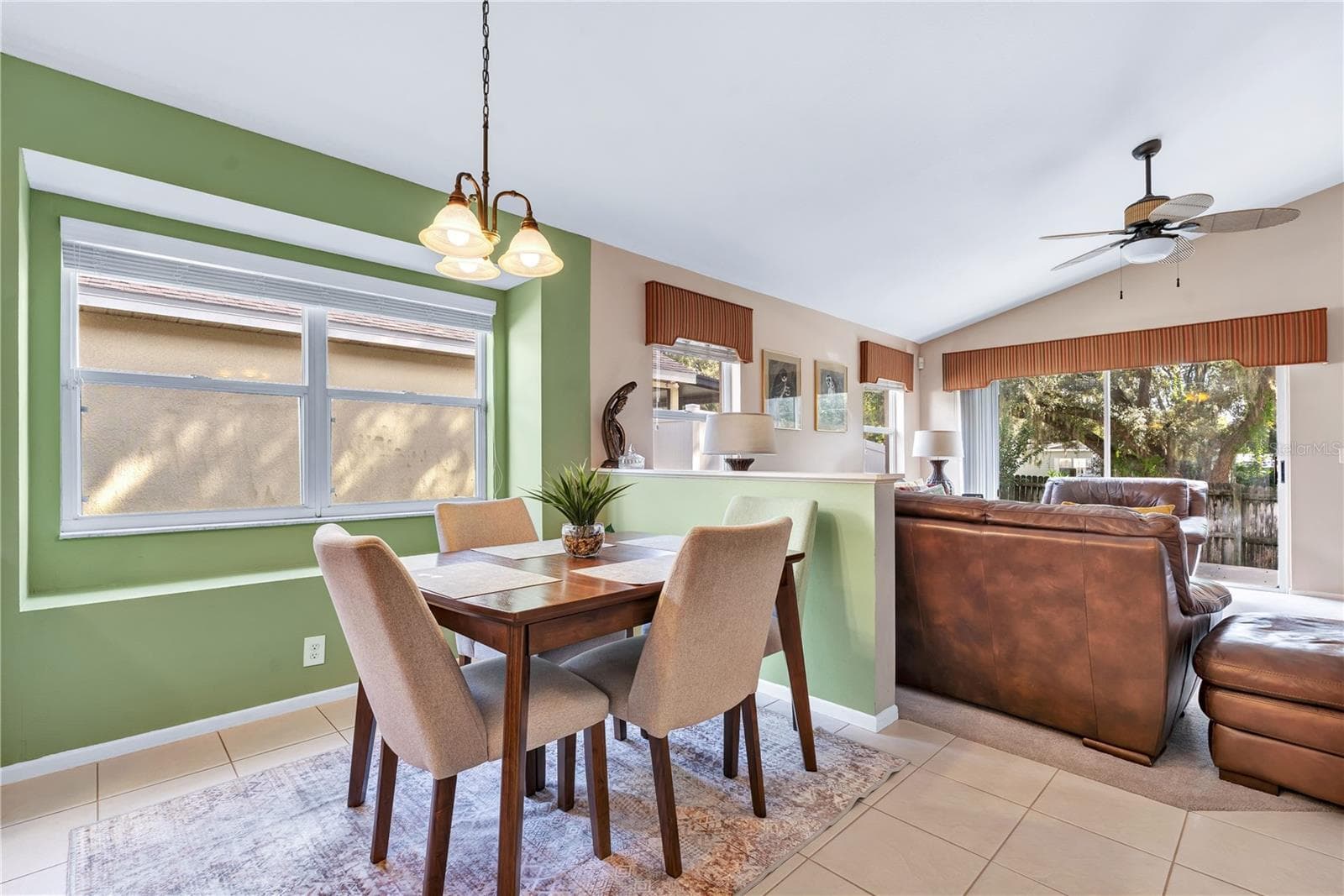 Breakfast Nook - 1248 WOODFIELD OAKS DR, APOPKA