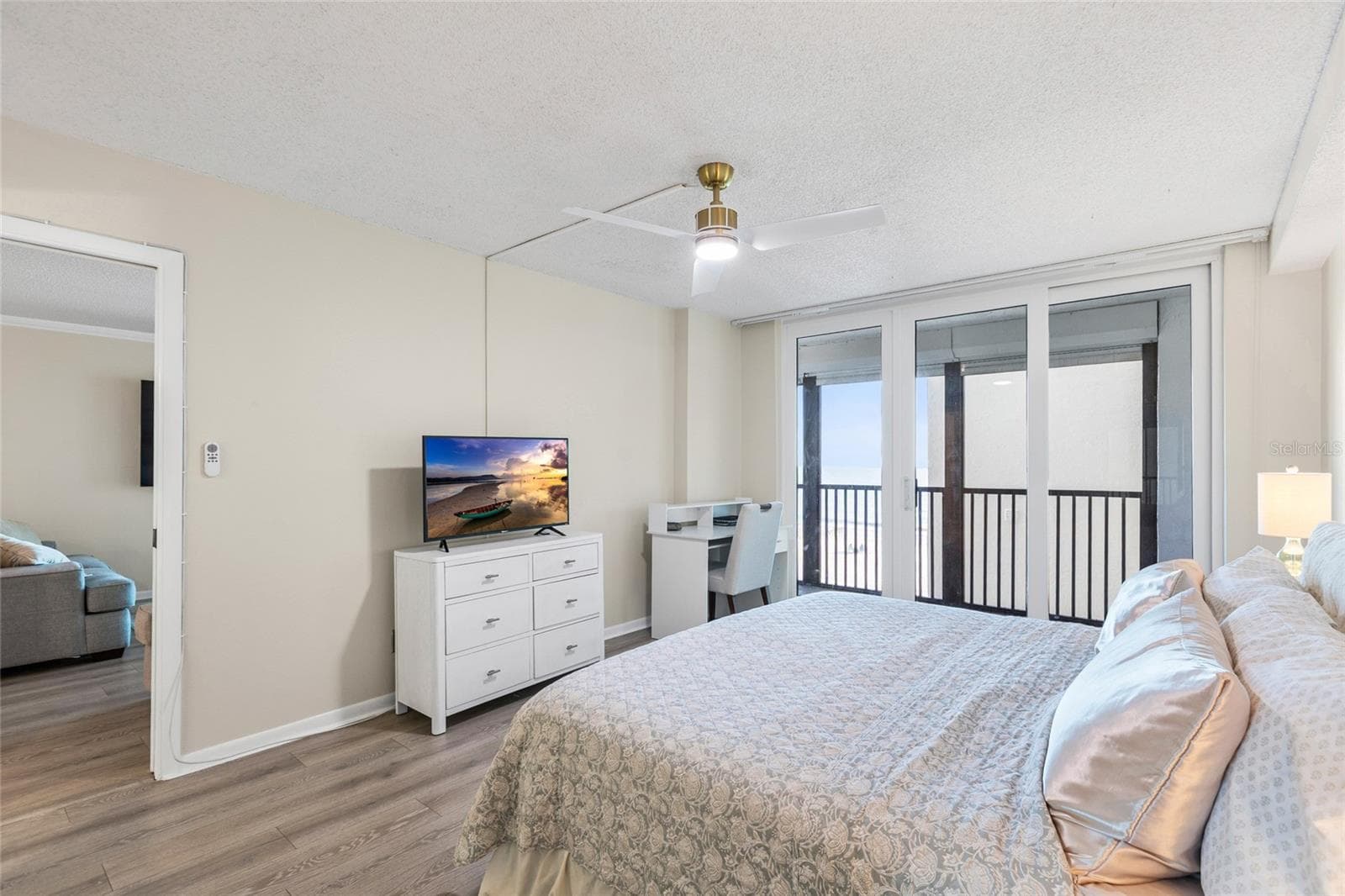 Primary Bedroom - 14900 GULF BLVD #204, MADEIRA BEACH