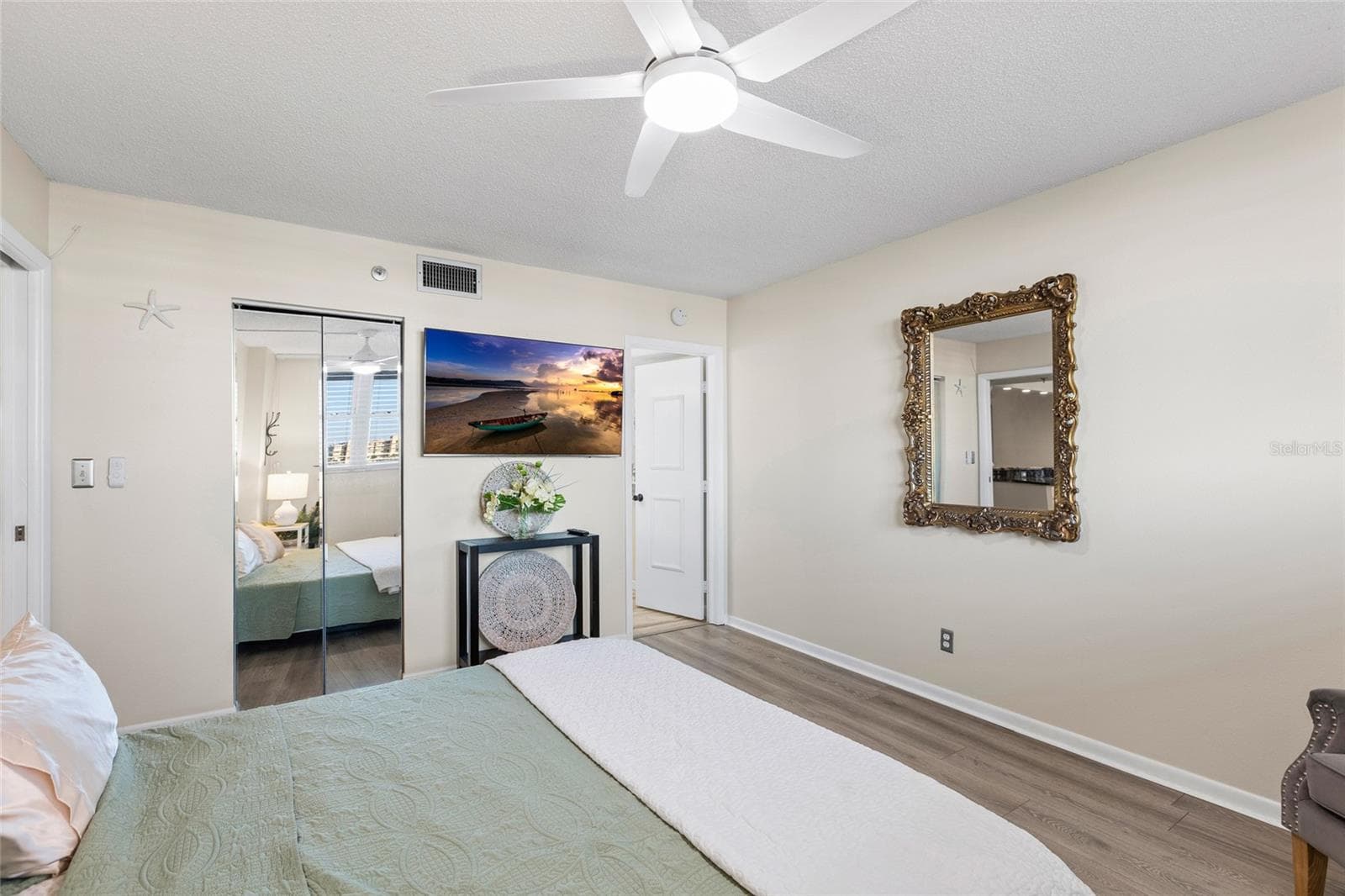 Guest Bedroom - 14900 GULF BLVD #204, MADEIRA BEACH