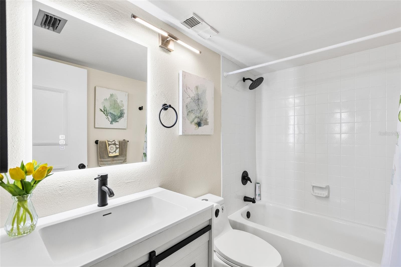 Guest Bathroom - 14900 GULF BLVD #204, MADEIRA BEACH