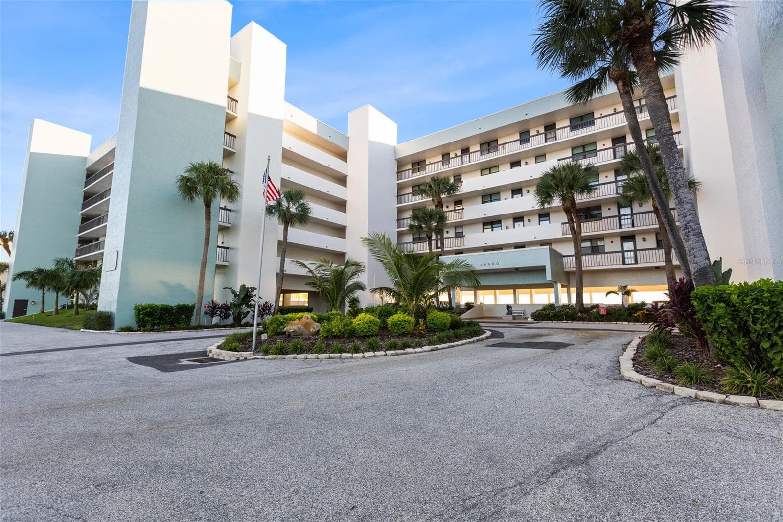 Surf Side South - 14900 GULF BLVD #204, MADEIRA BEACH