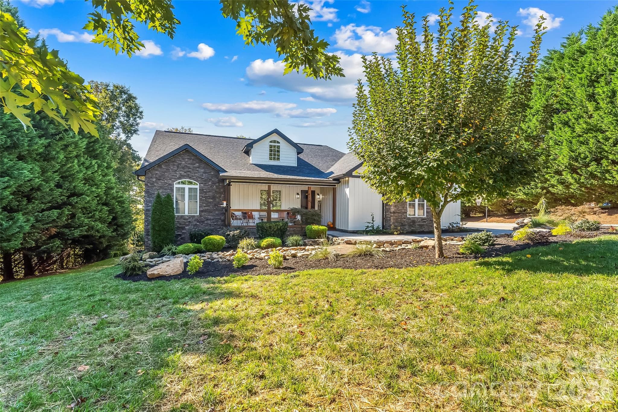 Single Family Residence at 410 Timberland Drive, Marion, photo 2 of 46