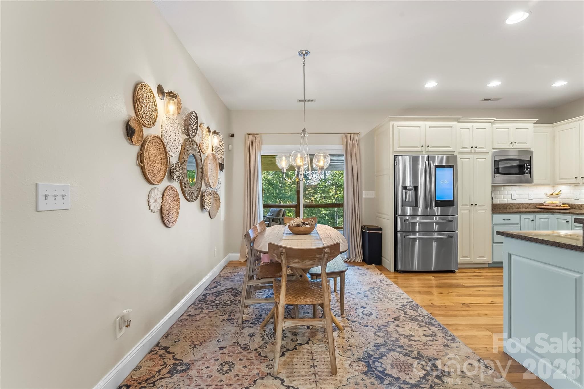 Single Family Residence at 410 Timberland Drive, Marion, photo 8 of 46