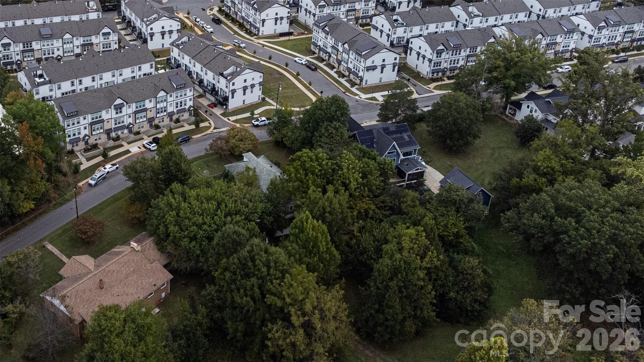 View of townhome community in front of property. - 335 Catawba Avenue, Davidson
