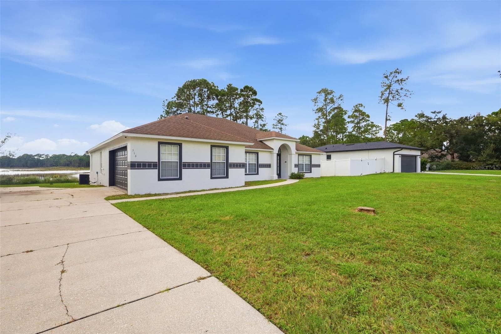 Single Family Residence at 516 GLEN HAVEN DR, DELTONA, photo 4 of 58