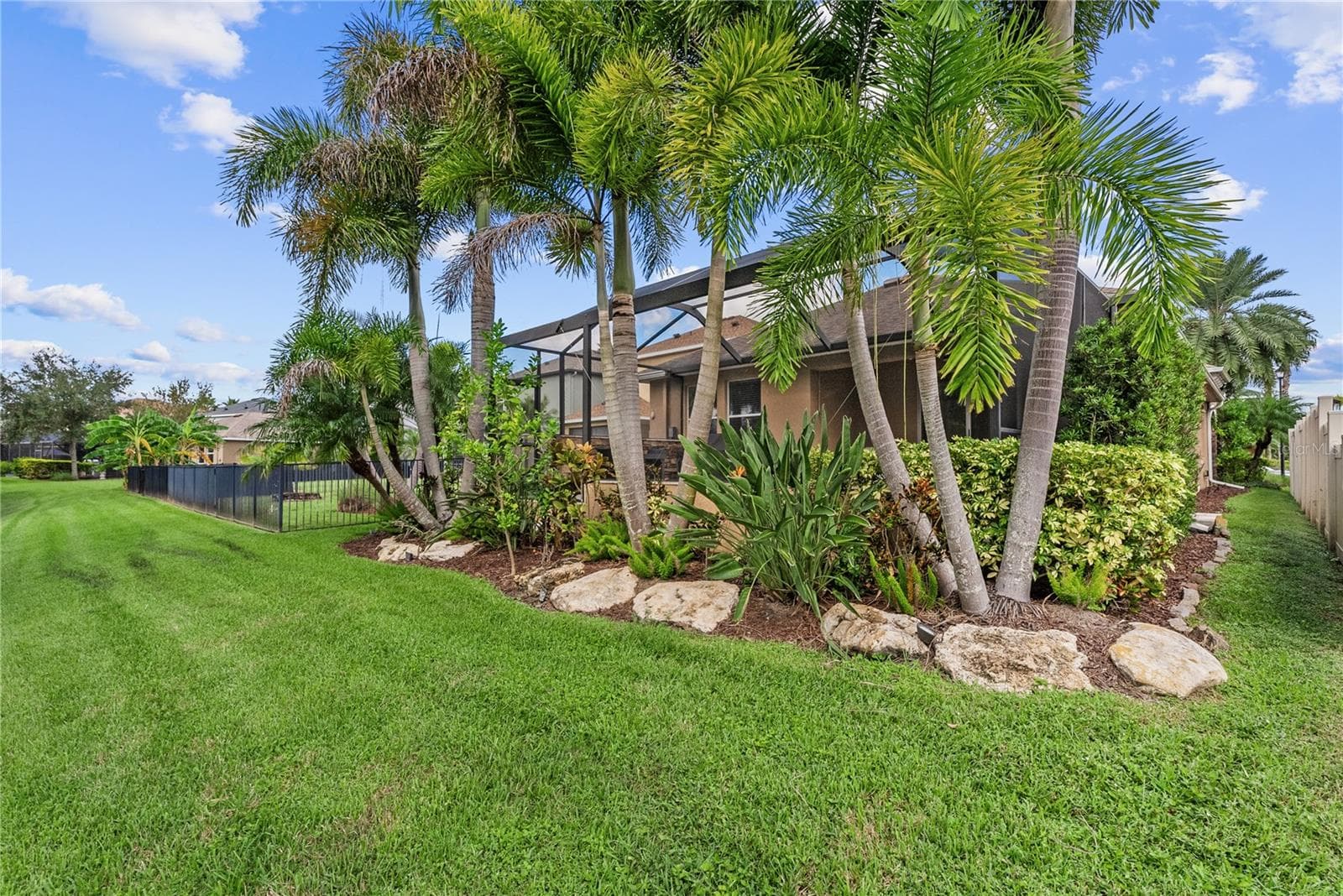 Single Family Residence at 8467 NANDINA DR, SARASOTA, photo 47 of 50
