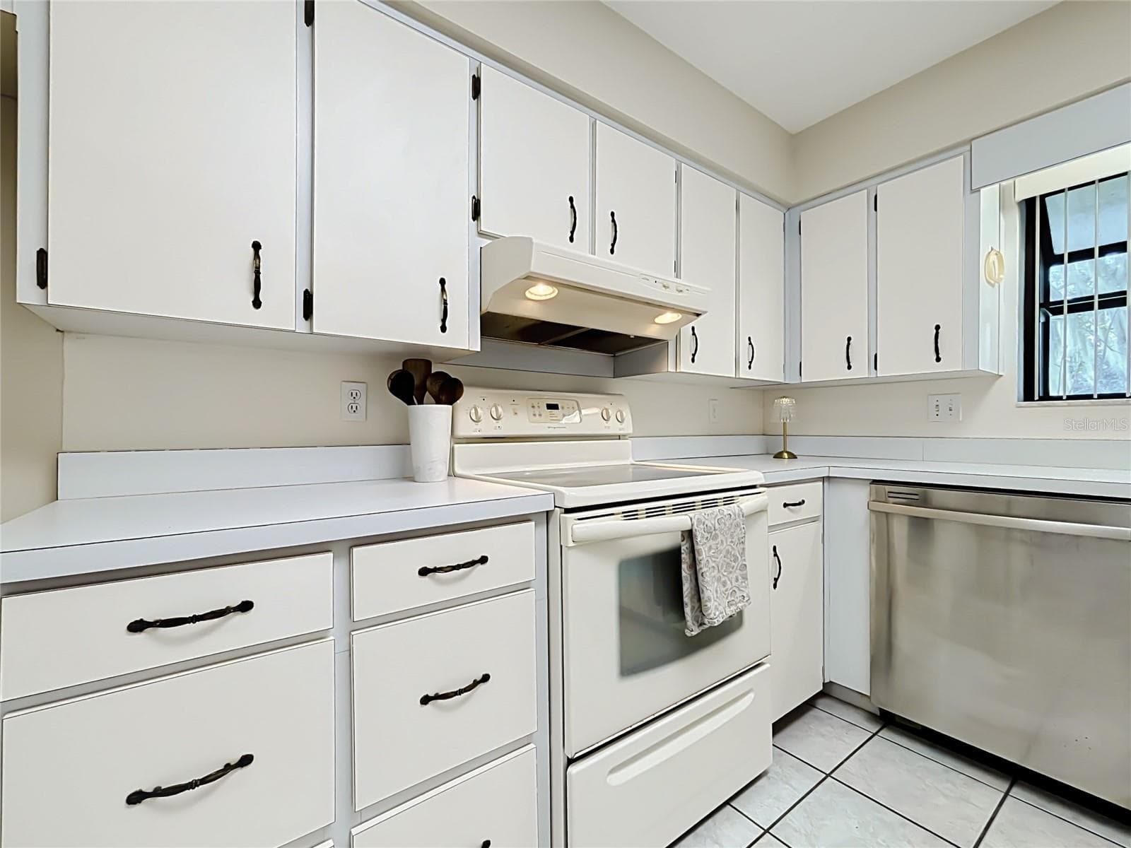 Single Family Residence at 6720 LAKELAND HIGHLANDS RD, LAKELAND, photo 22 of 80