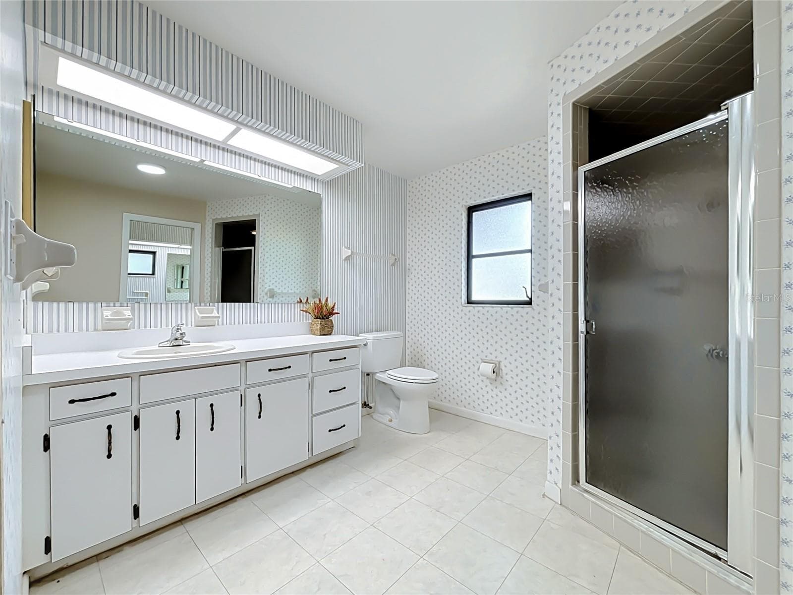 Primary Bathroom - 6720 LAKELAND HIGHLANDS RD, LAKELAND