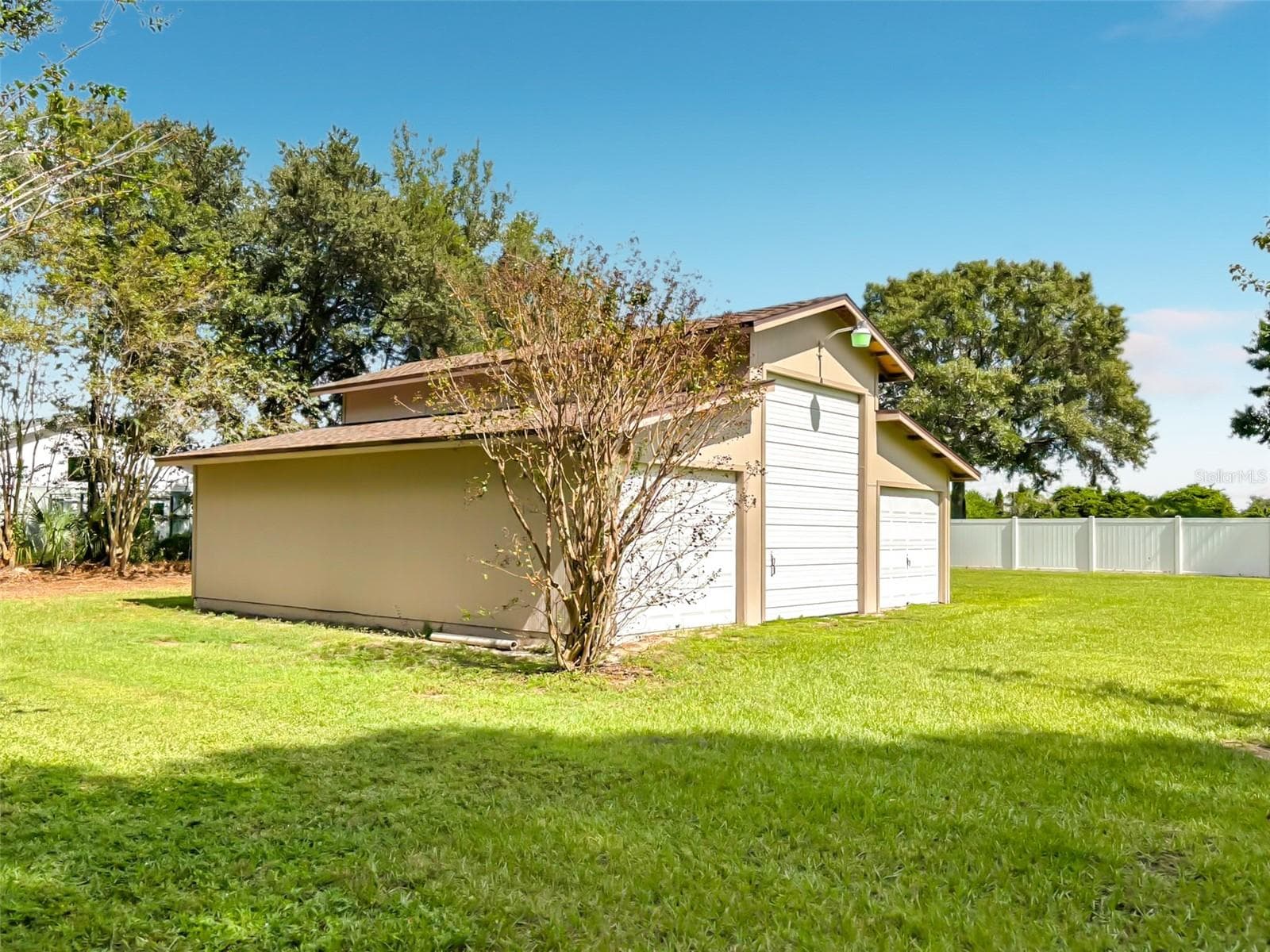 Barn measures 32x33 - 6720 LAKELAND HIGHLANDS RD, LAKELAND