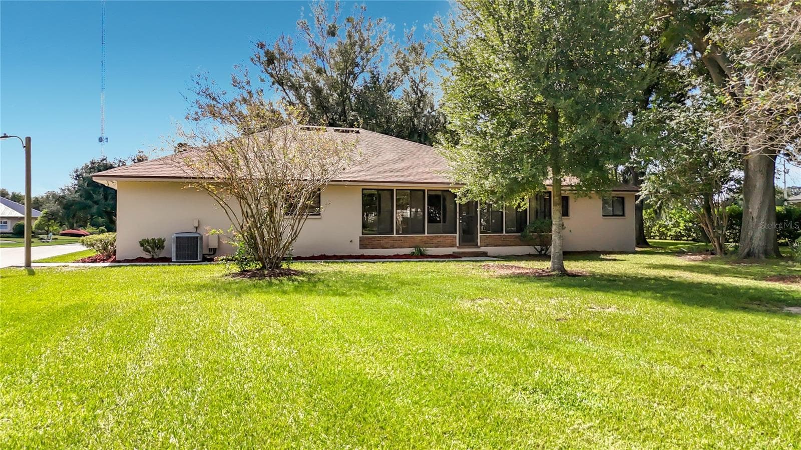 Rear & side views of house - 6720 LAKELAND HIGHLANDS RD, LAKELAND
