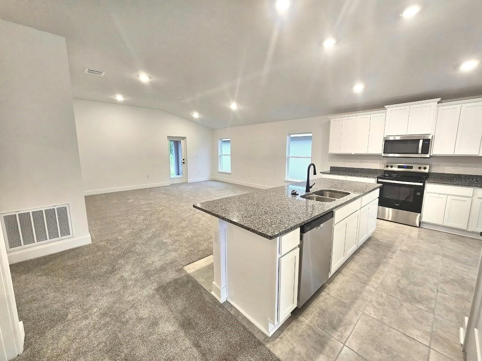 Kitchen - 7624 BENT TREE LOOP, ST CLOUD