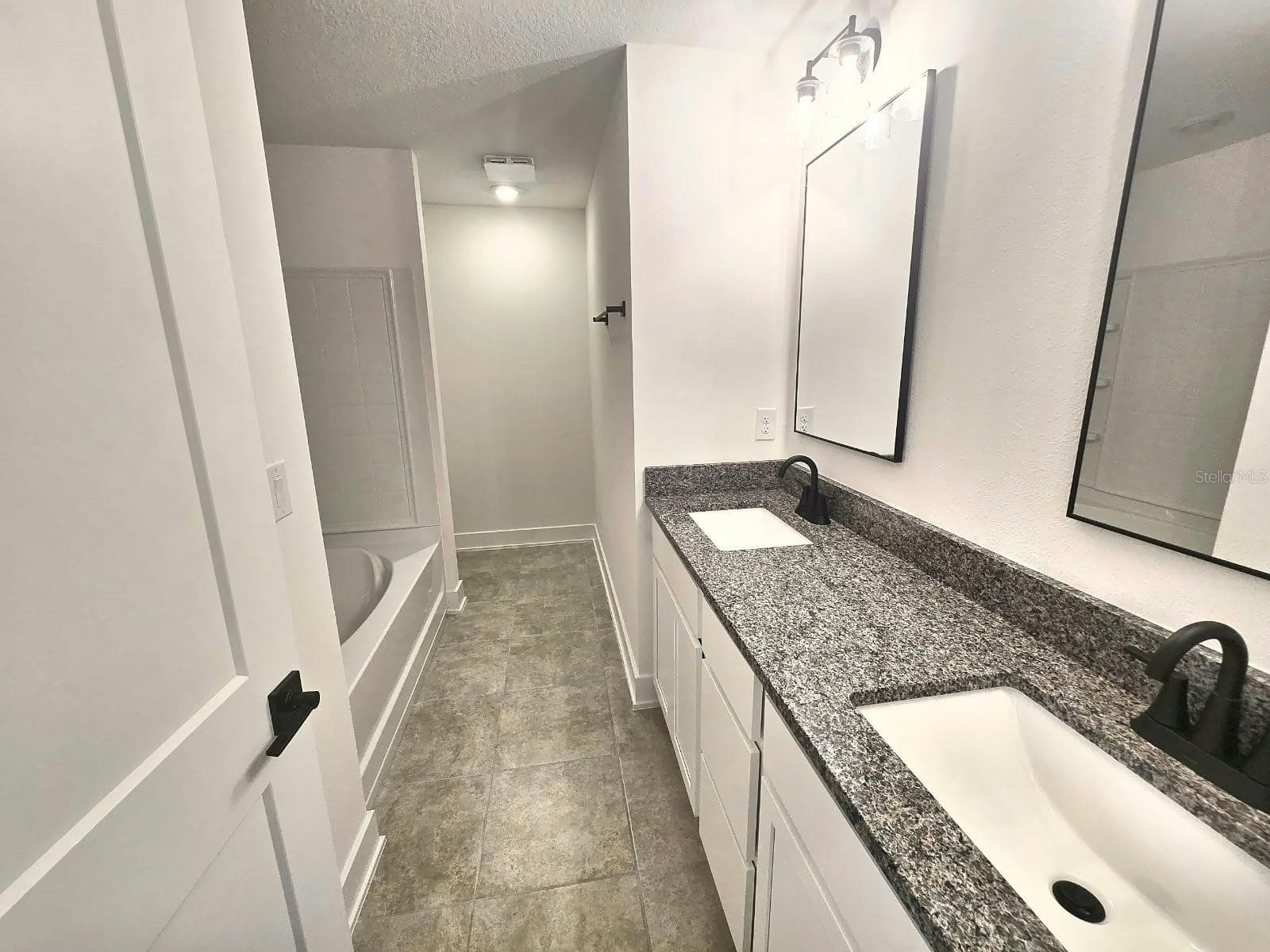 Primary bathroom - 7624 BENT TREE LOOP, ST CLOUD
