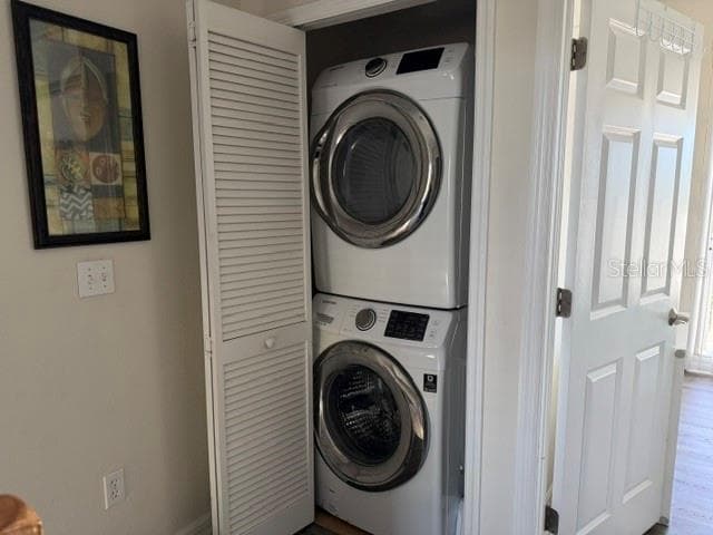 Townhouse at 466 BAHIA BEACH BLVD, RUSKIN, photo 11 of 25