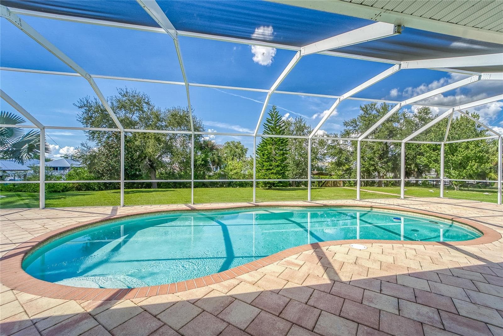 POOL - 416 ISLAND CAY WAY, APOLLO BEACH