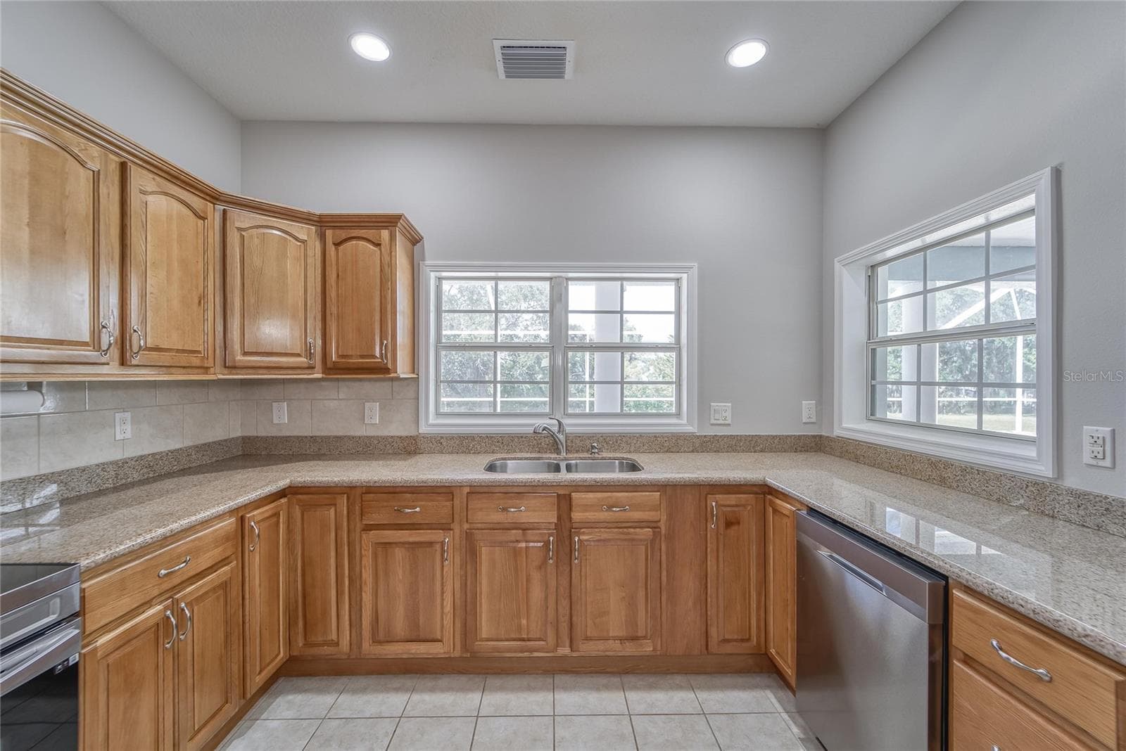 KITCHEN - MAIN - 416 ISLAND CAY WAY, APOLLO BEACH