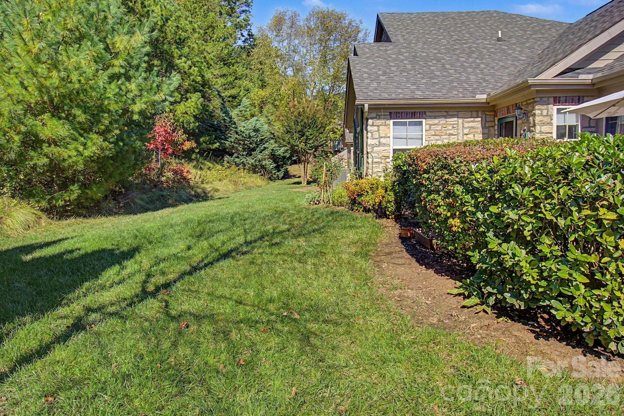 Townhouse at 47 Outlook Circle, Swannanoa, photo 6 of 41