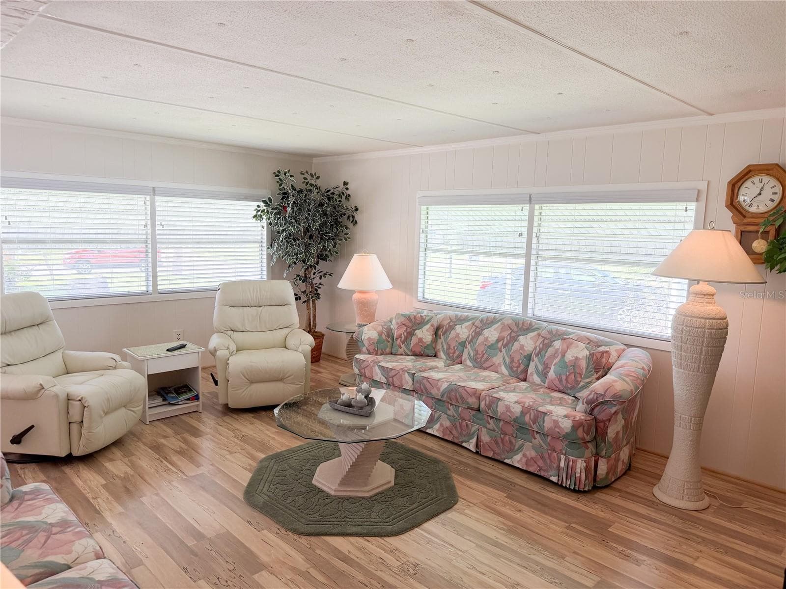 Mobile Home at 6708 NEIGHBORLY CT, NORTH PORT, photo 4 of 33