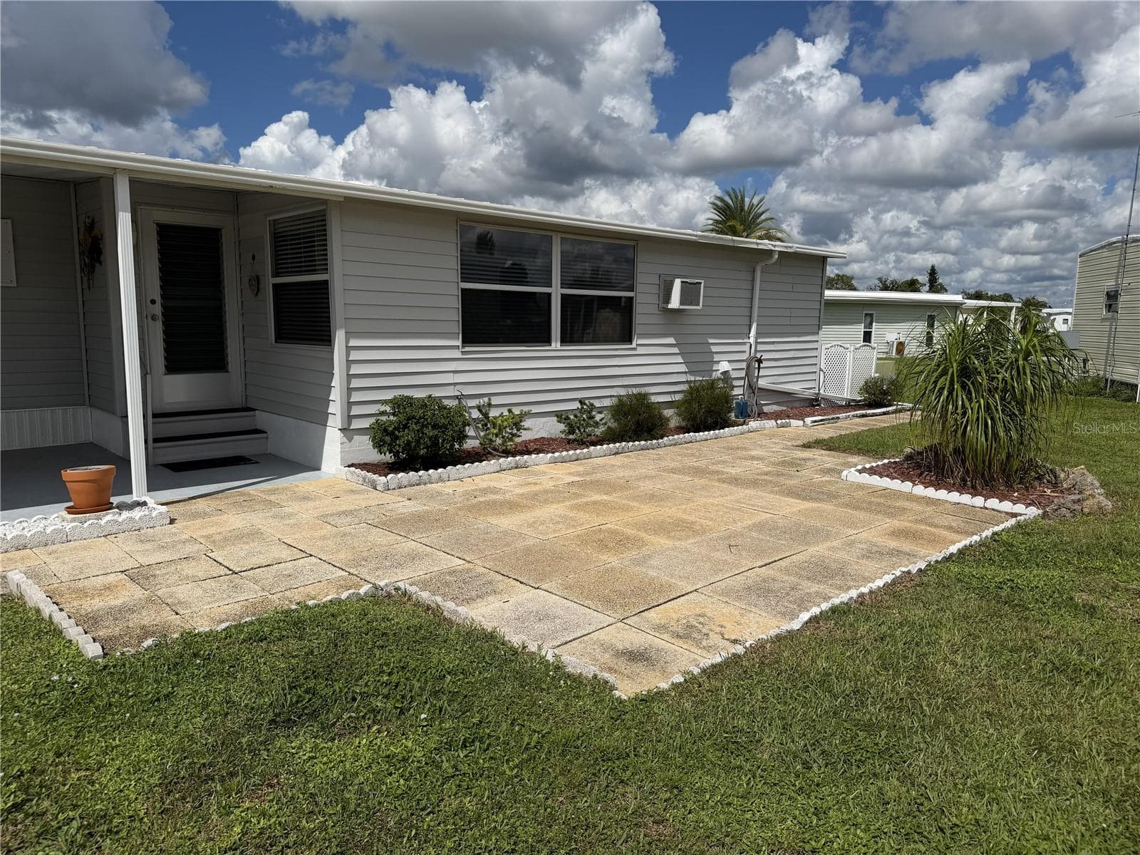 Mobile Home at 6708 NEIGHBORLY CT, NORTH PORT, photo 31 of 33