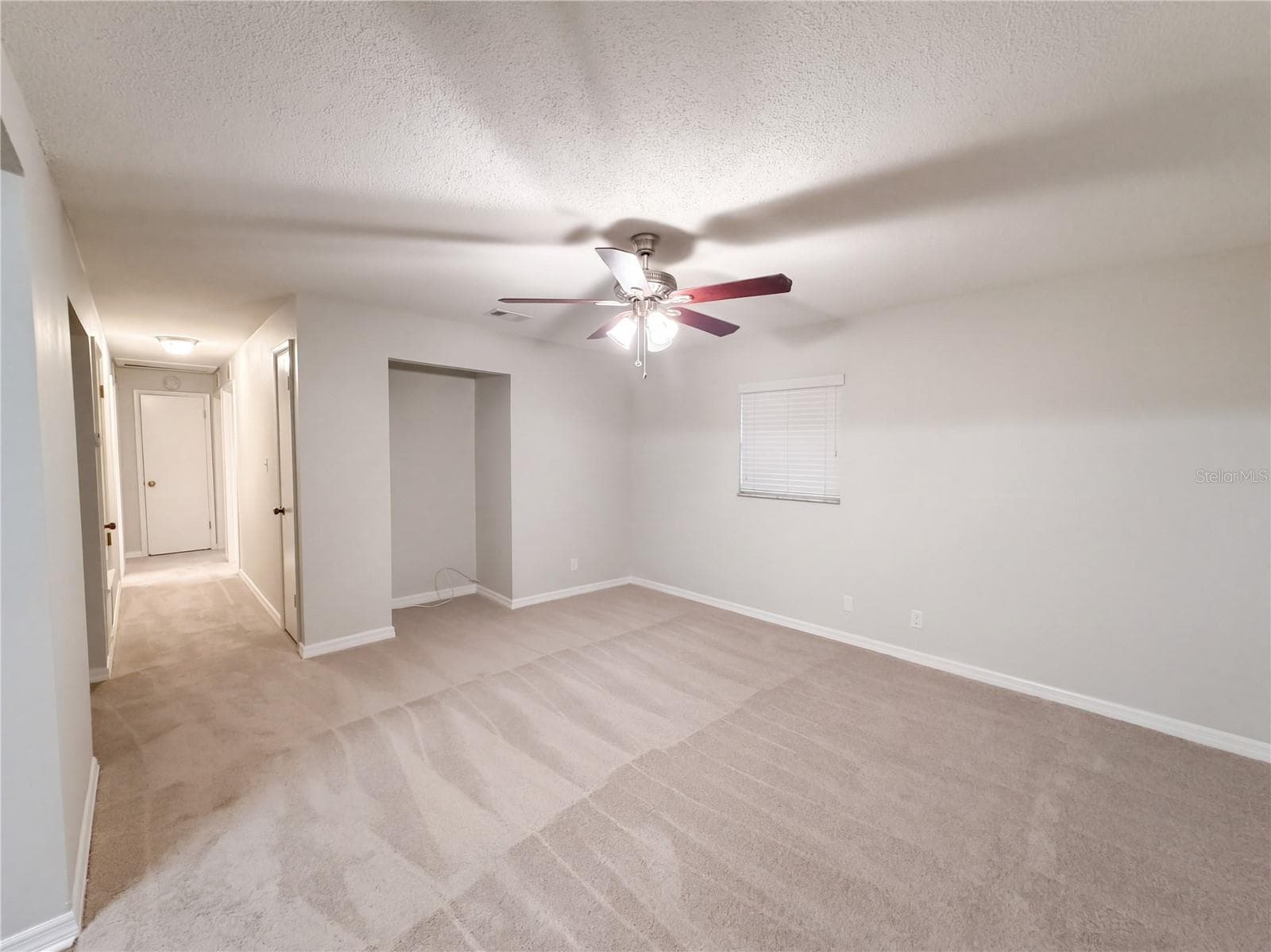 Single Family Residence at 400 HOLLY ST, SOUTH DAYTONA, photo 4 of 19
