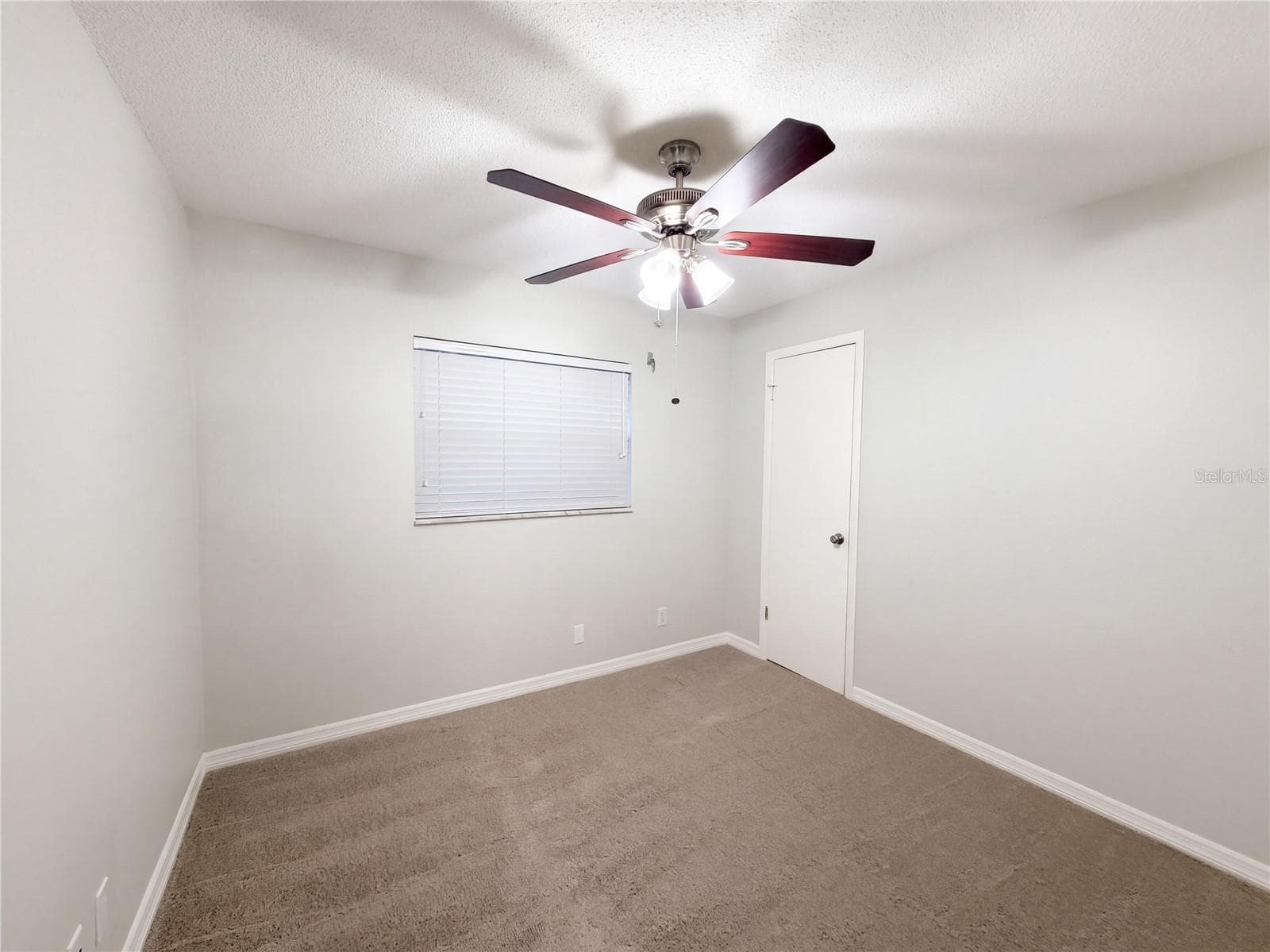 Single Family Residence at 400 HOLLY ST, SOUTH DAYTONA, photo 9 of 19