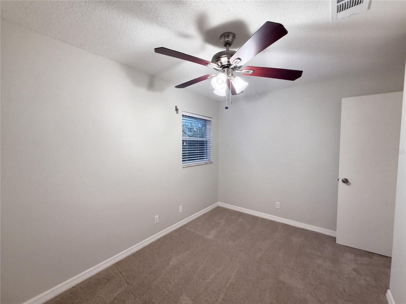 Single Family Residence at 400 HOLLY ST, SOUTH DAYTONA, photo 14 of 19