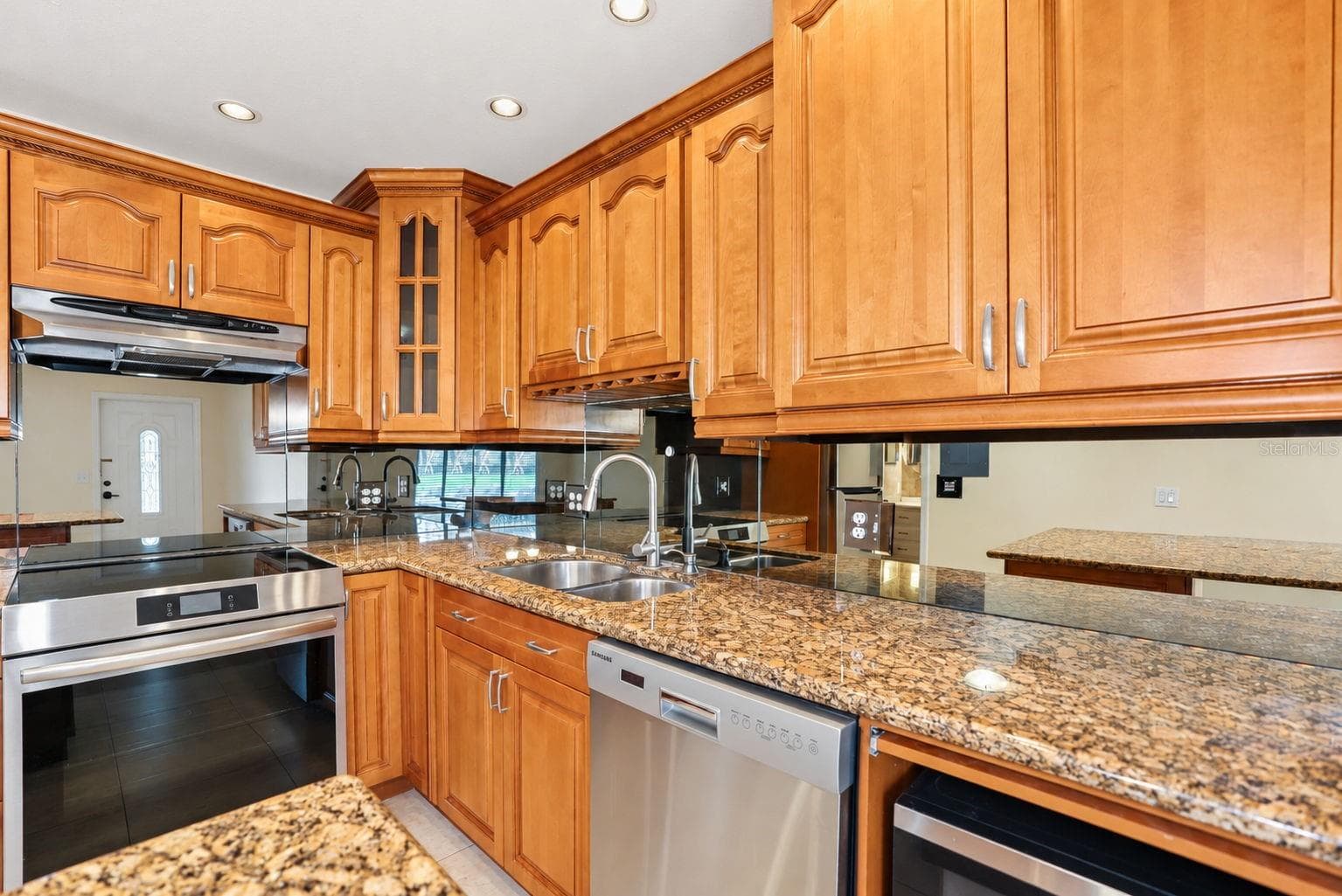 Condominium at 2000 WORLD PARKWAY BLVD #2, CLEARWATER, photo 6 of 36