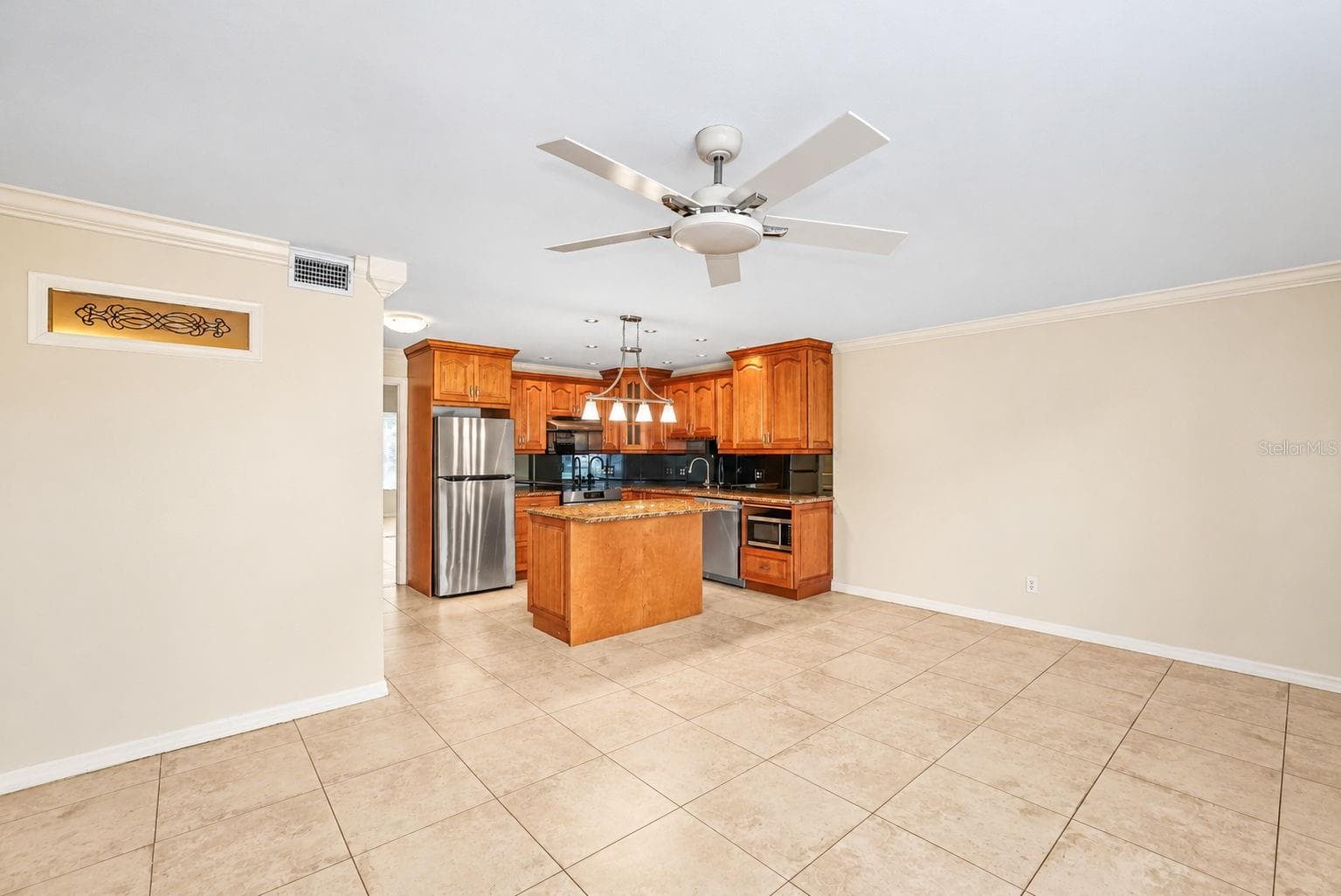 Condominium at 2000 WORLD PARKWAY BLVD #2, CLEARWATER, photo 10 of 36