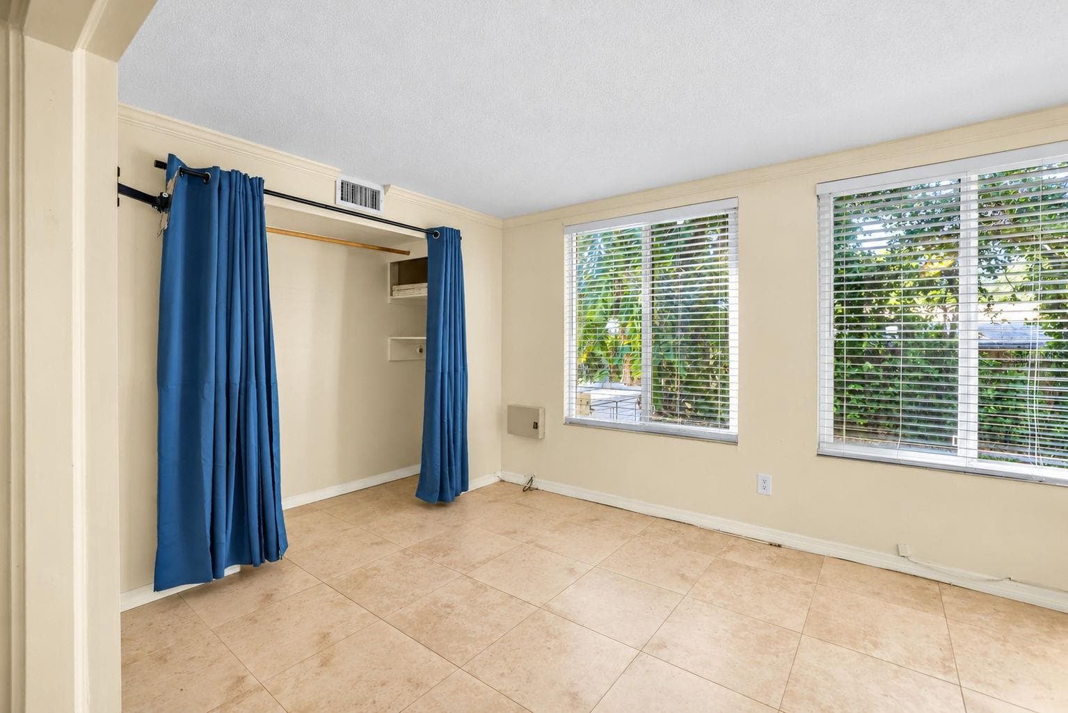 Condominium at 2000 WORLD PARKWAY BLVD #2, CLEARWATER, photo 21 of 36