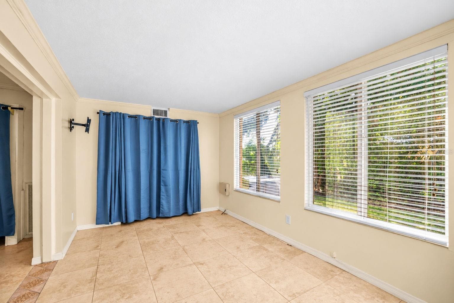 Condominium at 2000 WORLD PARKWAY BLVD #2, CLEARWATER, photo 22 of 36