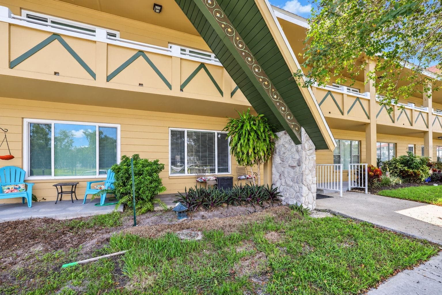 Condominium at 2000 WORLD PARKWAY BLVD #2, CLEARWATER, photo 26 of 36