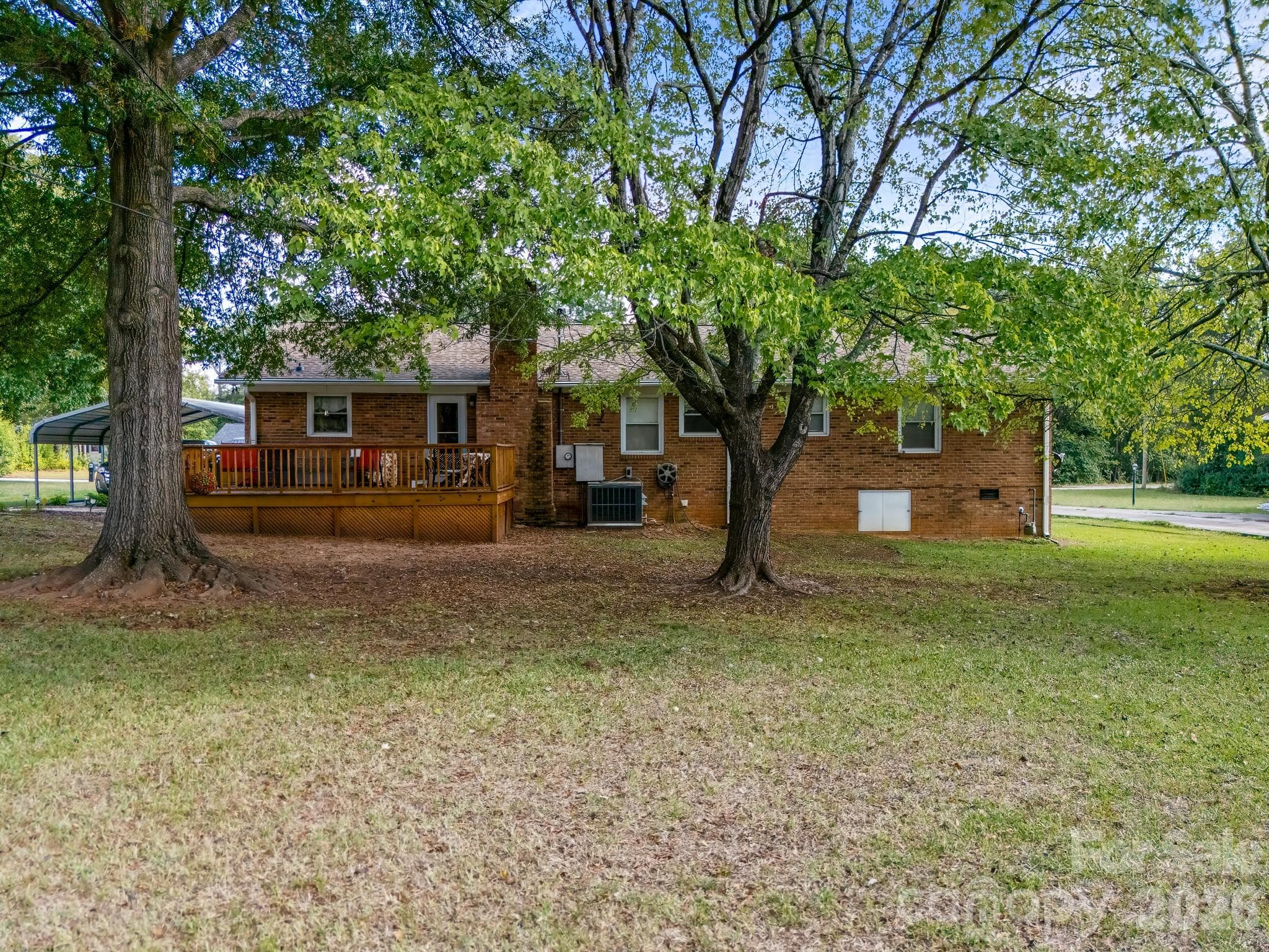 Single Family Residence at 1312 Christopher Circle, Rock Hill, photo 10 of 40