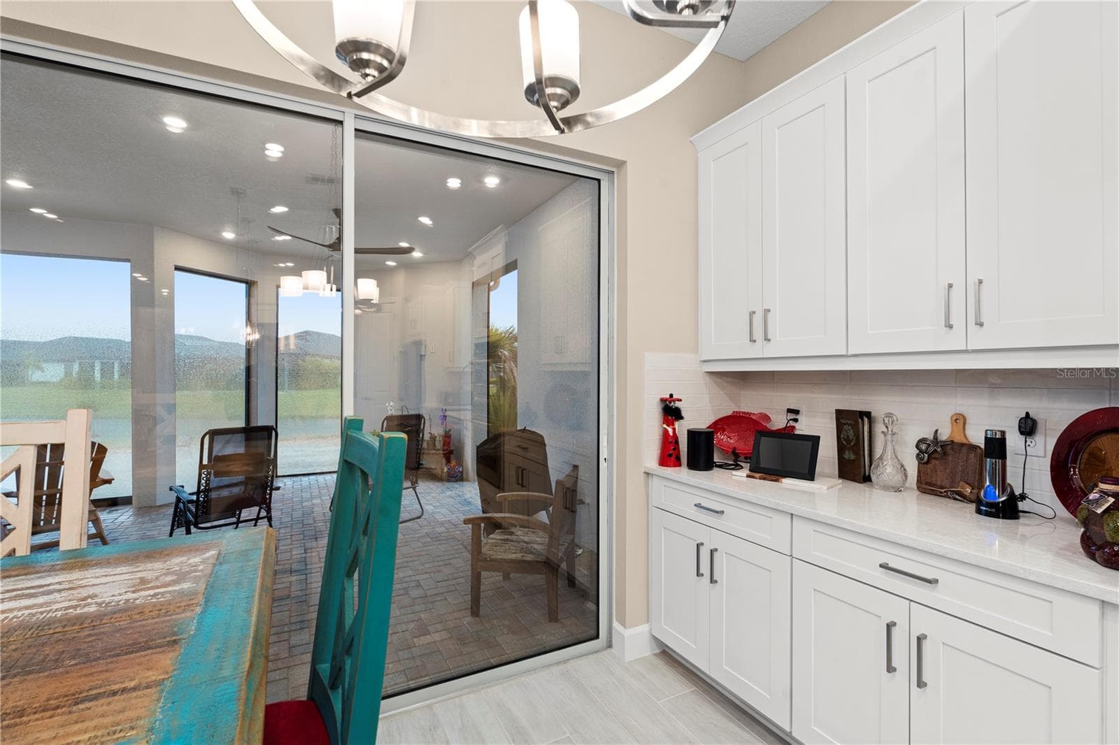 Sliders to Screened Lanai - 5229 CASERTA CT, PALMETTO