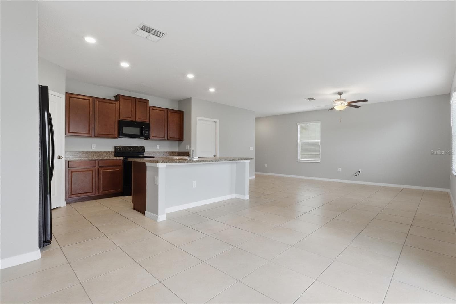 Single Family Residence at 17237 WHITE MANGROVE DR, WIMAUMA, photo 9 of 46