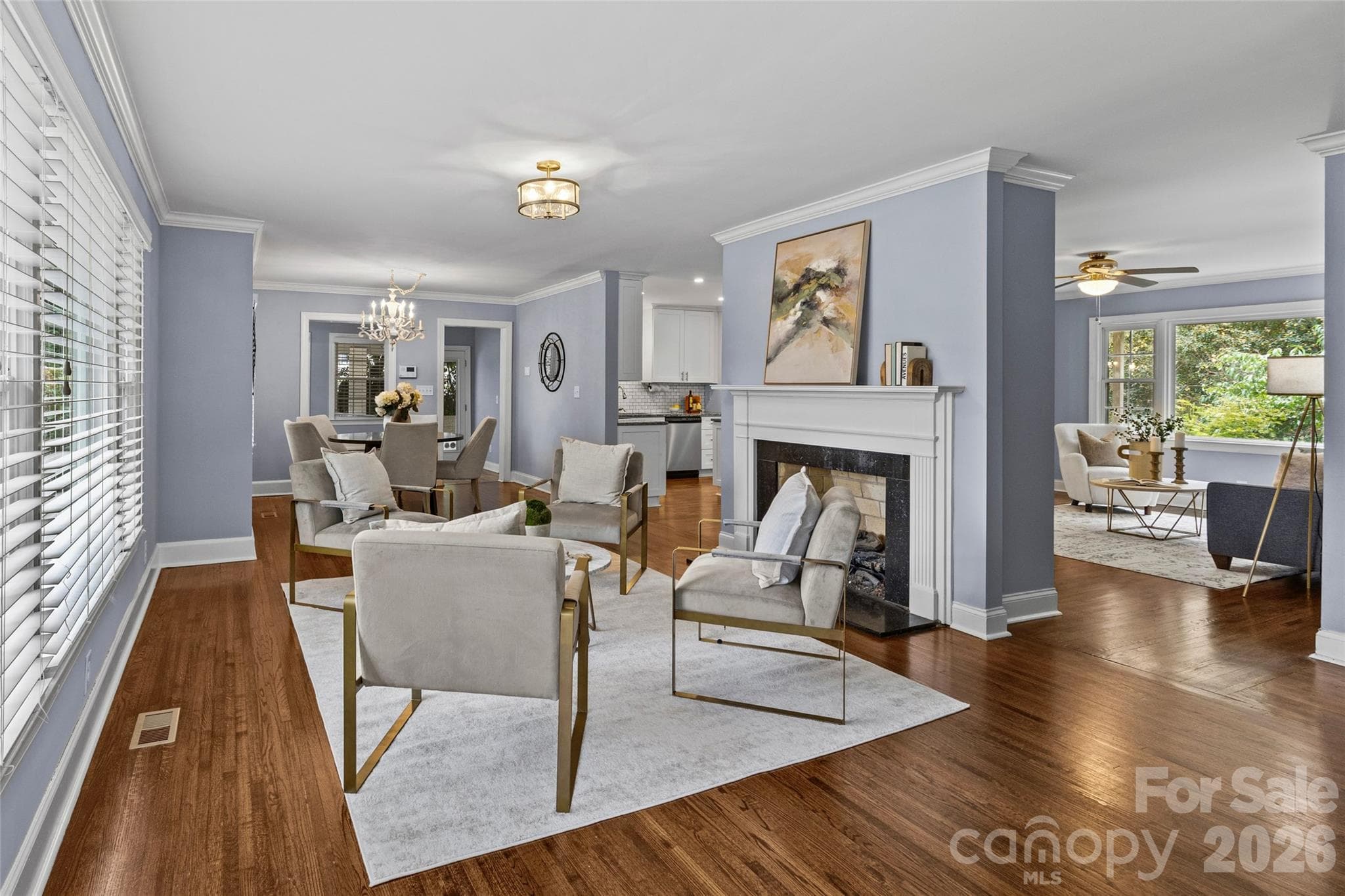 Single Family Residence at 2538 Arnold Drive E, Charlotte, photo 4 of 37