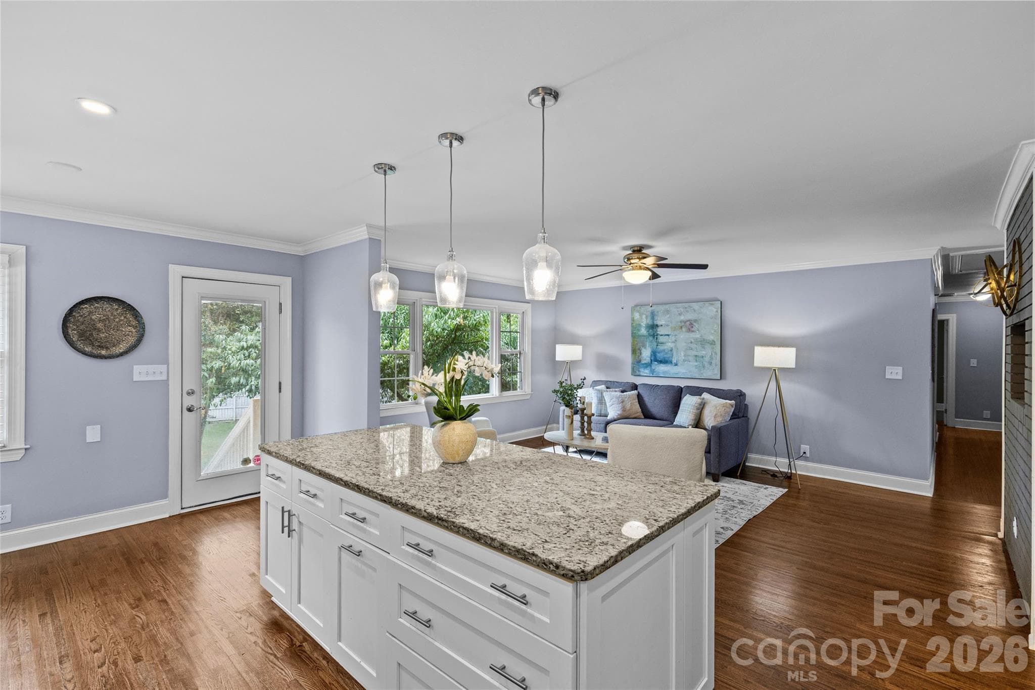 Single Family Residence at 2538 Arnold Drive E, Charlotte, photo 19 of 37