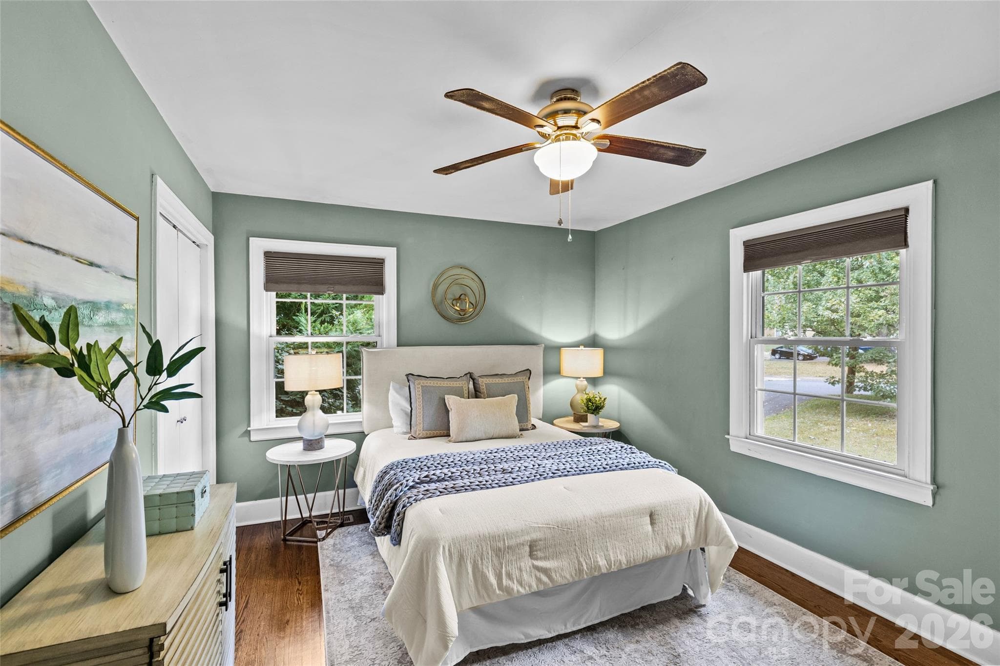 Single Family Residence at 2538 Arnold Drive E, Charlotte, photo 24 of 37